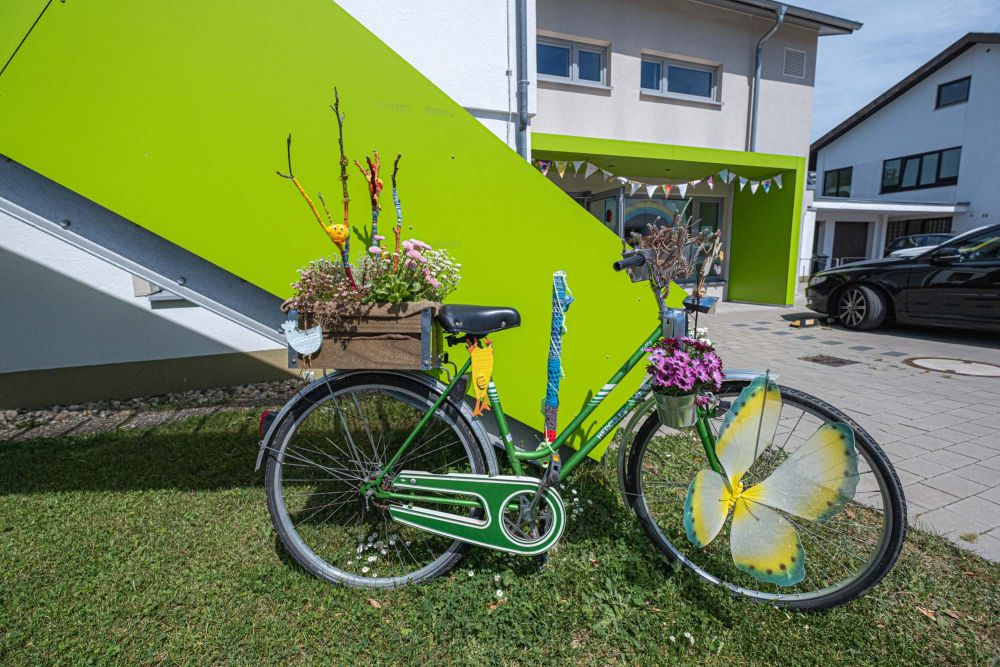 Deko-Fahrrad vorm MGH